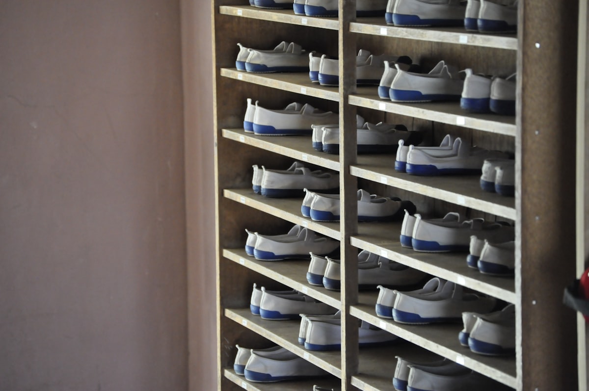Wall-mounted shoe storage rack, angle view