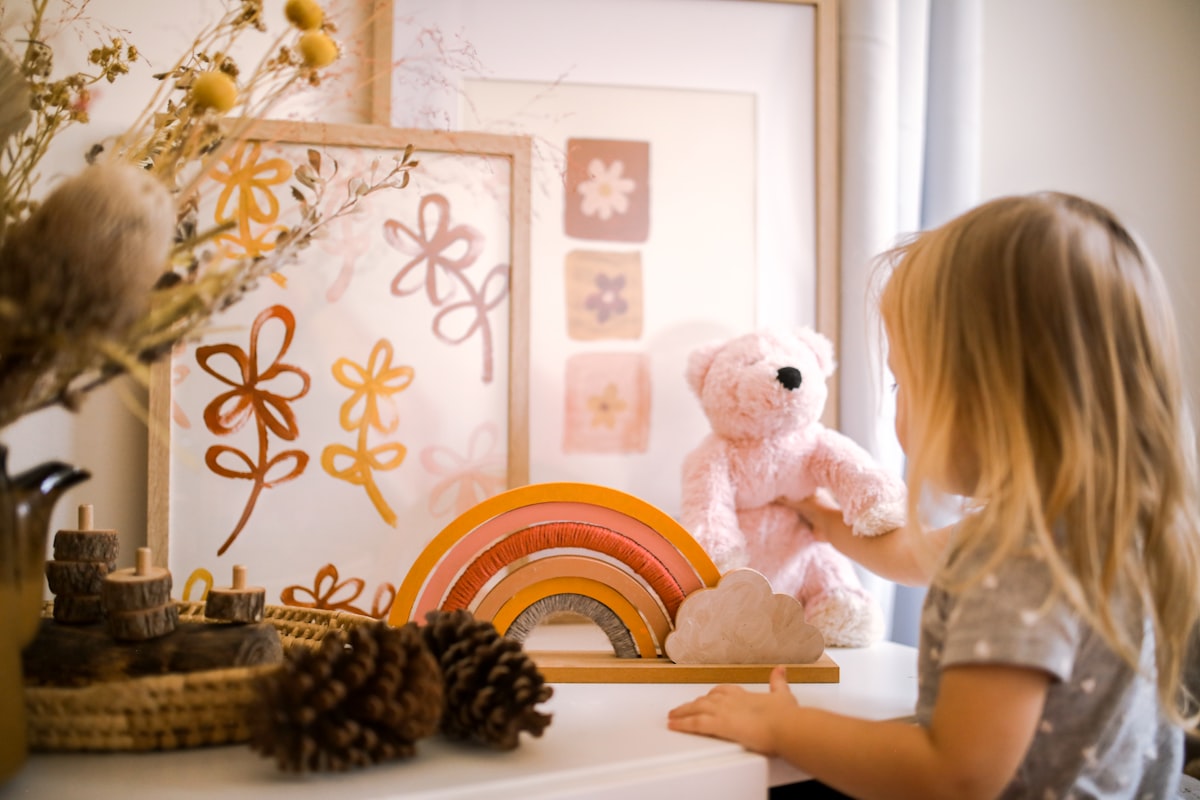 Cloud shaped kids wall shelf