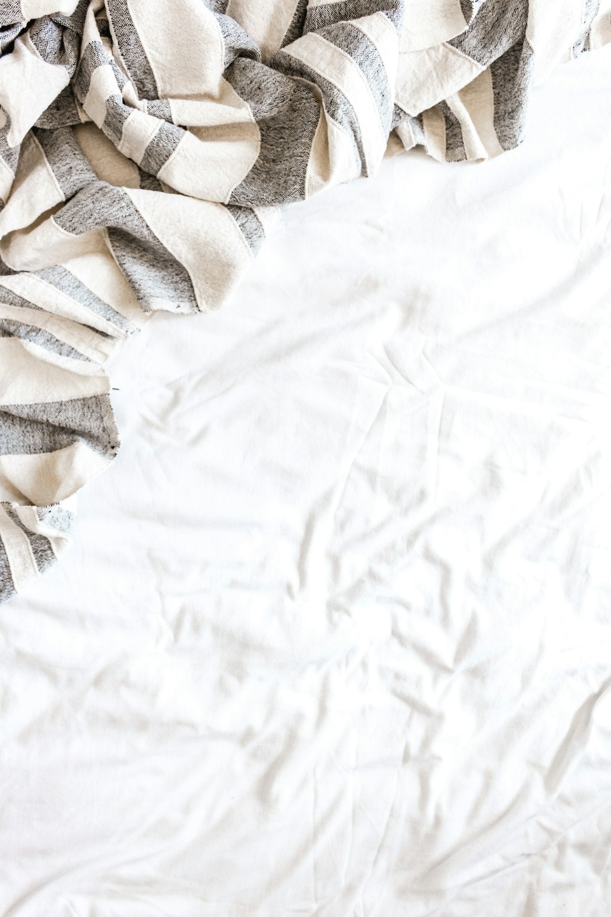 Brushed cotton flannel sheet set, king, angle view