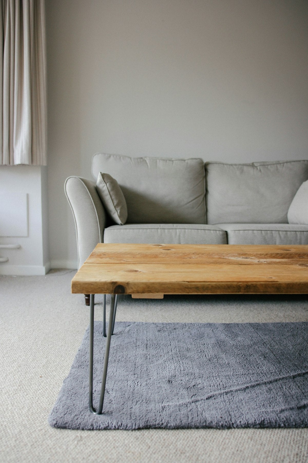 Oak-effect coffee table, angle view