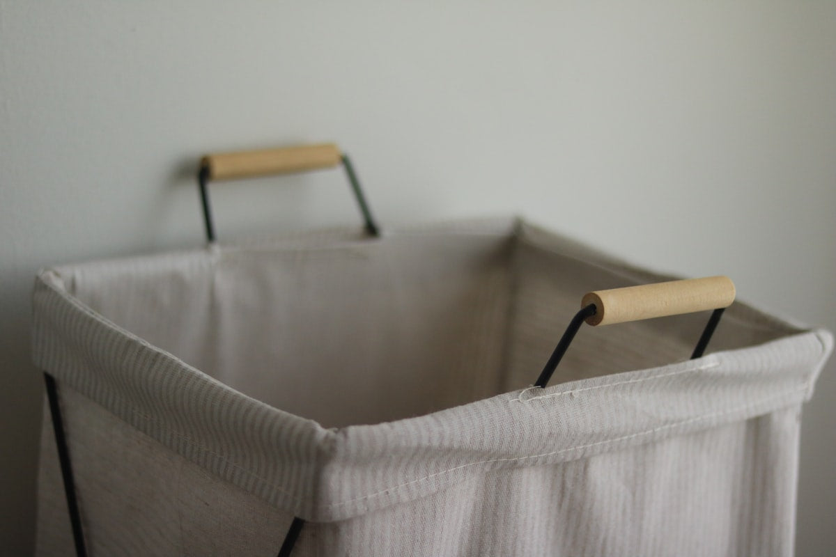 Foldable laundry hamper, linen, angle view