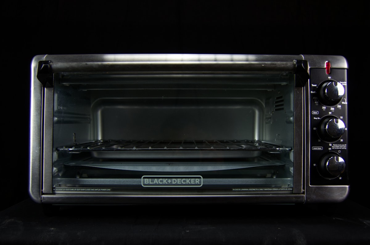 4-slice toaster, stainless steel, angle view