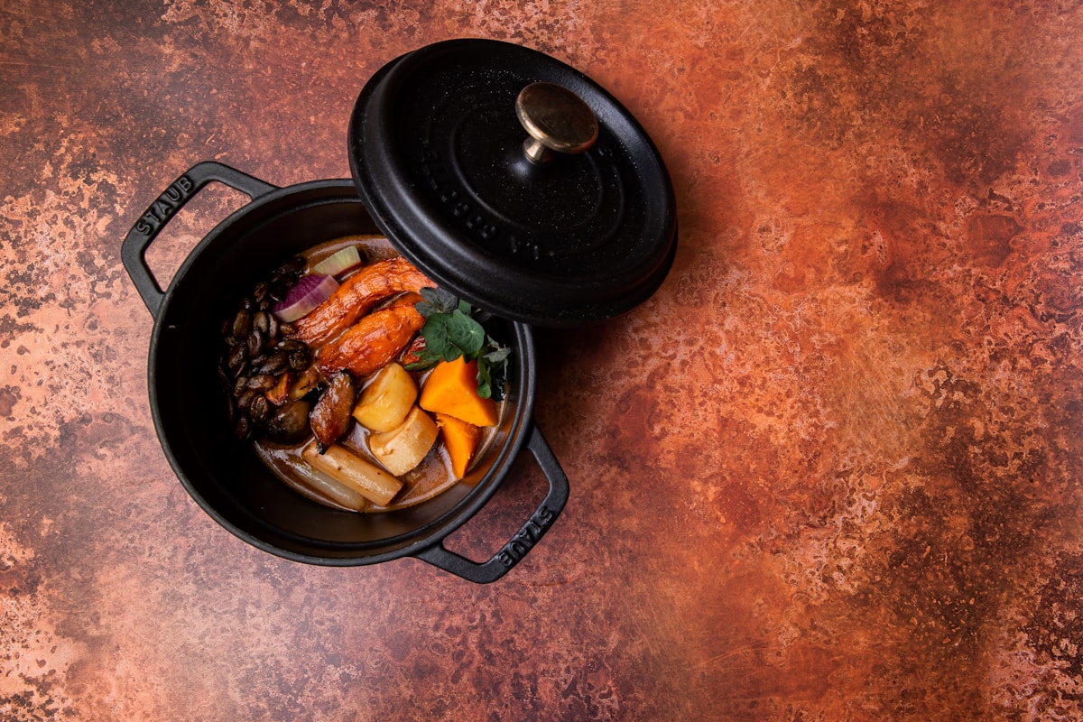 Cast iron casserole dish, 24cm, styled view