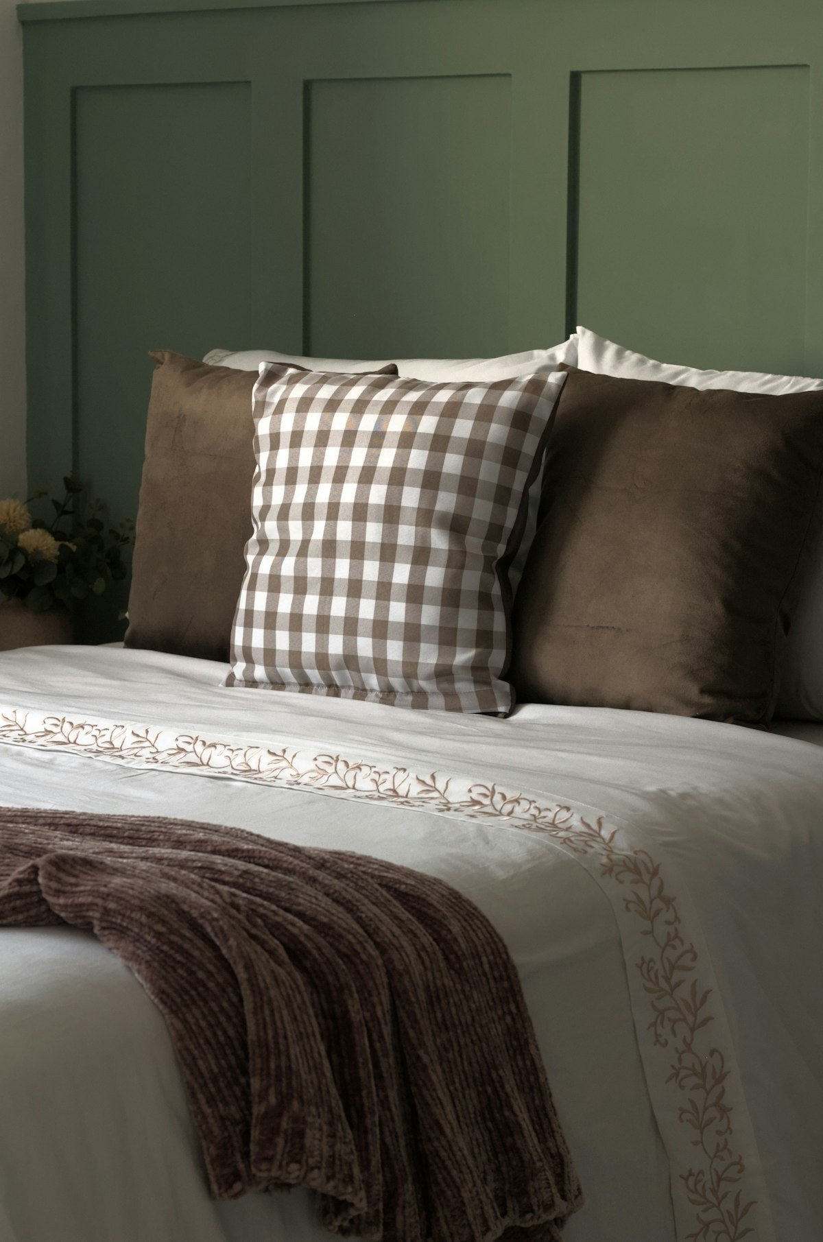 Brushed cotton flannel sheet set, king, styled view