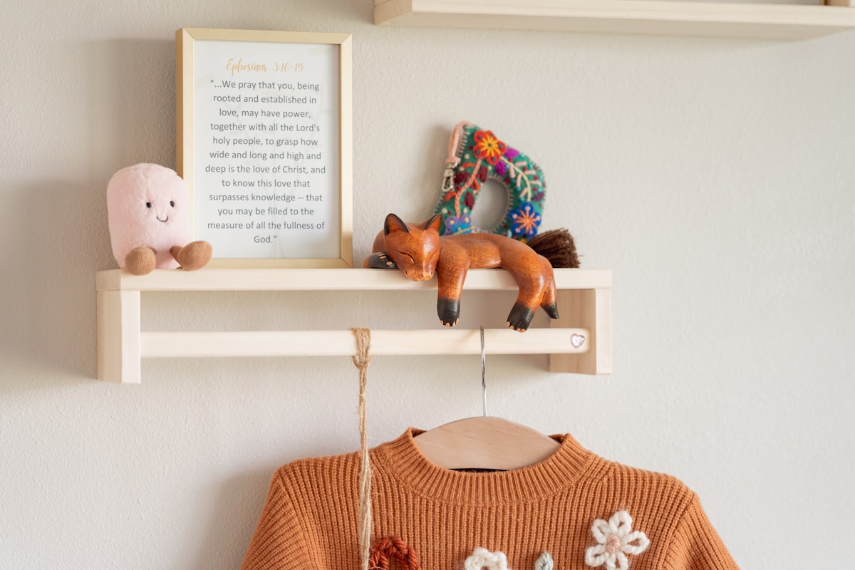 Cloud shaped wall shelf, styled view